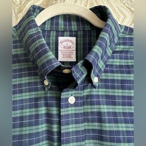 BROOKS BROTHERS mens L Non-Iron Stretch SHIRT Blue Green Plaid with LOGO